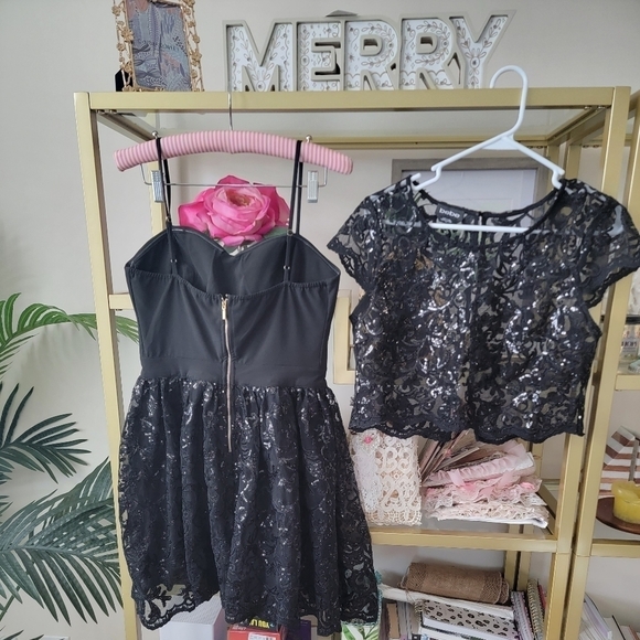 Bebe Black Sequin Two Piece Spaghetti Strap Christmas Dress Womens Size S/P - Picture 3 of 14